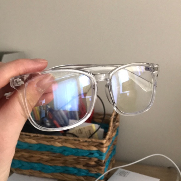 Blue light blocking glasses - Picture 3 of 3